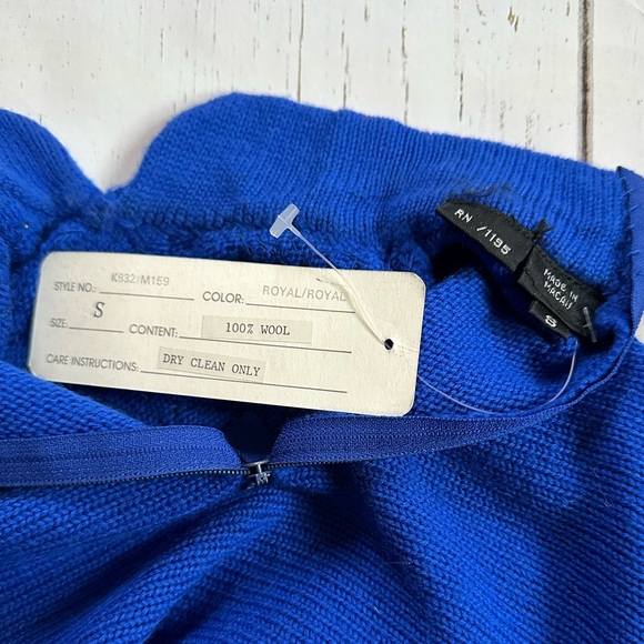 New With Tags Della-Knit 100% Wool Royal Blue Zip Up Sweater - Picture 5 of 8